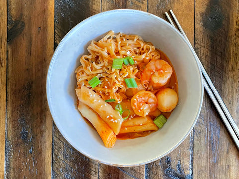 Spicy Rabokki Recipe – The Ultimate Korean Comfort Food Fusion